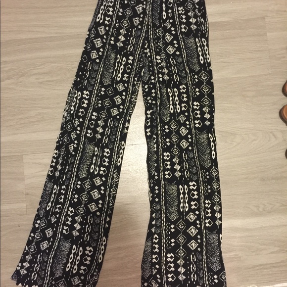 Black and white pattern pants - Picture 2 of 3